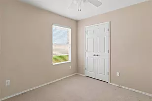 405 Bandara Woods Blvd, Elgin, TX 78621 - Photo 25