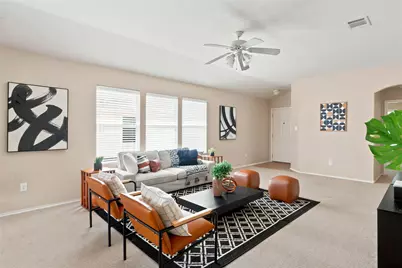 405 Bandara Woods Boulevard, Elgin, TX 78621 - Photo 7