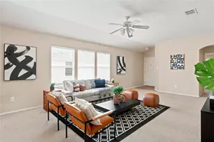 405 Bandara Woods Blvd, Elgin, TX 78621 - Photo 7