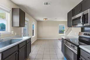 206 Killian Loop, Hutto, TX 78634 - Photo 11