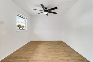 2401 Manor Rd, Austin, TX 78722 - Photo 13