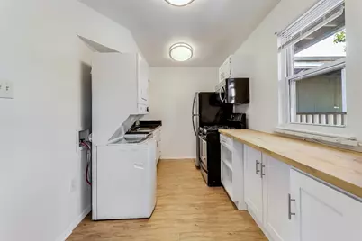 2401 Manor Road #210, Austin, TX 78722 - Photo 7