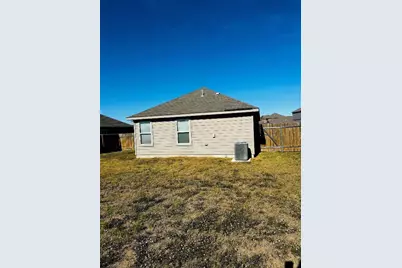 18501 Quiet Range Drive, Elgin, TX 78621 - Photo 29