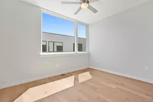 2002 E 7th St, Austin, TX 78702 - Photo 23