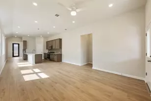 109 Knockout Rose Dr, San Marcos, TX 78666 - Photo 27