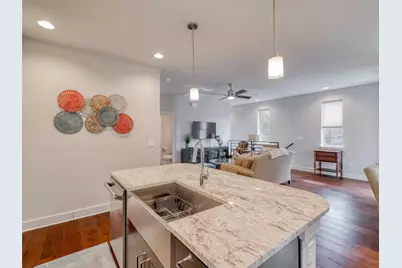 1205 Elm Street #8, Austin, TX 78703 - Photo 5