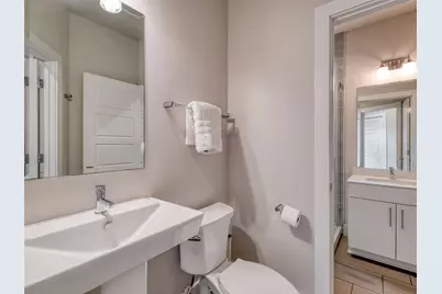 1205 Elm Street #8, Austin, TX 78703 - Photo 19