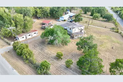 109 Wayside Drive, Elgin, TX 78621 - Photo 3