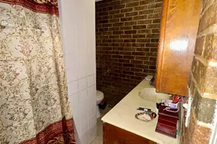 109 Wayside Dr, Elgin, TX 78621 - Photo 9