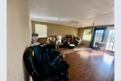 109 Wayside Drive, Elgin, TX 78621 - Photo 15