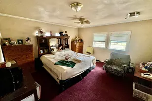 109 Wayside Dr, Elgin, TX 78621 - Photo 17