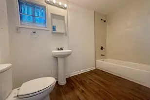 1105 E 3rd St, Austin, TX 78702 - Photo 19