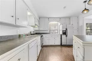 1105 E 3rd St, Austin, TX 78702 - Photo 7
