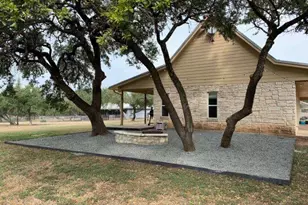 2551 Spring Valley Dr, Dripping Springs, TX 78620 - Photo 21