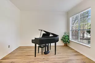 8925 Joachim Ln, Austin, TX 78717 - Photo 5