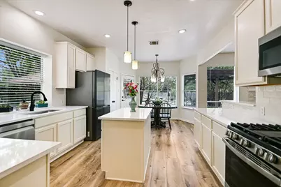 8925 Joachim Lane, Austin, TX 78717 - Photo 9
