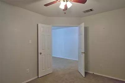 12217 Kilmartin Lane, Austin, TX 78754 - Photo 7