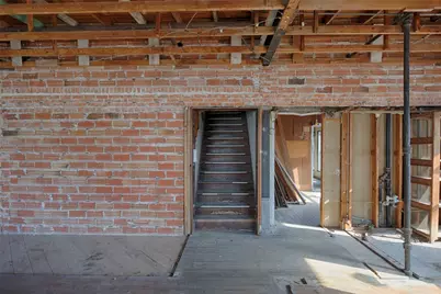 607 Lyons Avenue, Schulenburg, TX 78956 - Photo 21