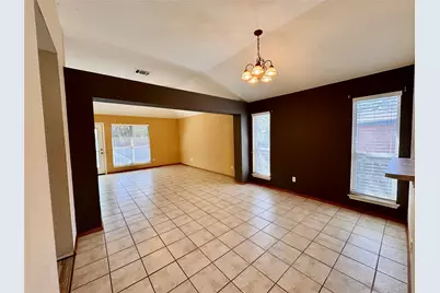 207 Wilderness Trail, Elgin, TX 78621 - Photo 7