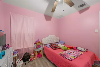 715 Estes Park, Taylor, TX 76574 - Photo 9