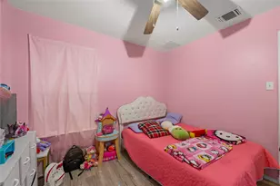 715 Estes Park, Taylor, TX 76574 - Photo 9