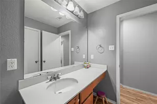 715 Estes Park, Taylor, TX 76574 - Photo 13