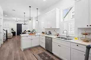 1066 Twain St, Driftwood, TX 78619 - Photo 5