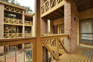 806 W 24th St, Austin, TX 78705 - Photo 5