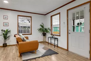 707 Bishop St, Smithville, TX 78957 - Photo 27