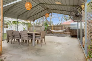 707 Bishop St, Smithville, TX 78957 - Photo 23