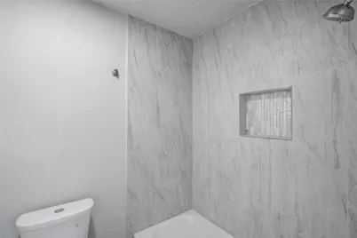 5342 Binz Engleman Road, San Antonio, TX 78219 - Photo 25