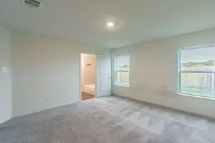 136 Allington Cir, Jarrell, TX 76537 - Photo 11