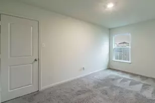 136 Allington Cir, Jarrell, TX 76537 - Photo 17