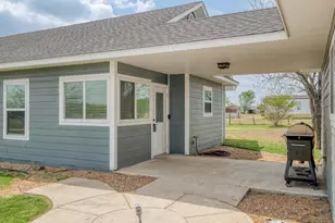 2950 County Road 484 Rd, Elgin, TX 78621 - Photo 5
