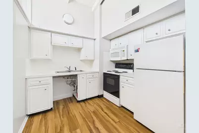 2404 Longview Street #206, Austin, TX 78705 - Photo 19