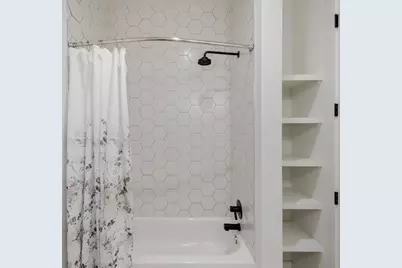 800 Embassy Drive #408, Austin, TX 78702 - Photo 25