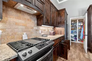 2041 Bella Vita Dr, Nolanville, TX 76559 - Photo 11