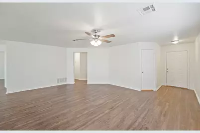 211 Remington Run, Bastrop, TX 78602 - Photo 7