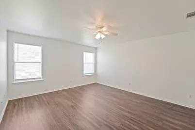 211 Remington Run, Bastrop, TX 78602 - Photo 15