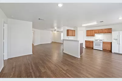 211 Remington Run, Bastrop, TX 78602 - Photo 11