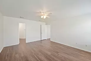 211 Remington Run, Bastrop, TX 78602 - Photo 17