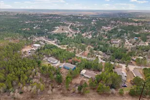 198 Pine Shadows Ln, Bastrop, TX 78602 - Photo 33