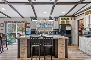 198 Pine Shadows Ln, Bastrop, TX 78602 - Photo 11