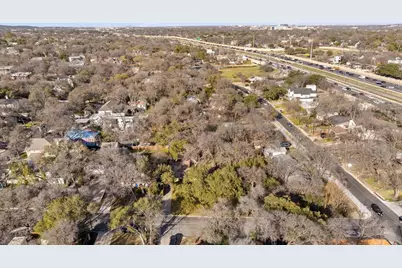 2004 Griswold Lane, Austin, TX 78703 - Photo 5