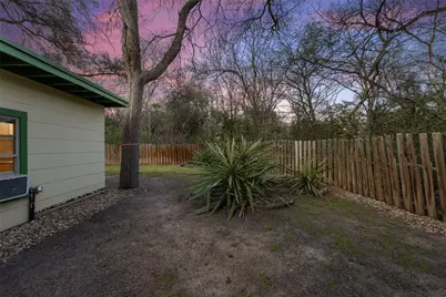 2004 Griswold Lane, Austin, TX 78703 - Photo 17