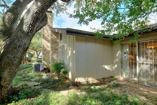 7919 Ridgeline Dr N, Austin, TX 78731 - Photo 23