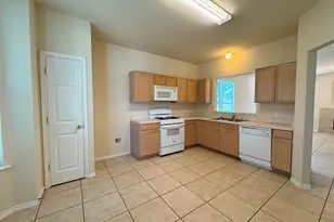 251 Utterback, Kyle, TX 78640 - Photo 9