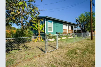 301 E Castlebriar Drive, Marble Falls, TX 78654 - Photo 5