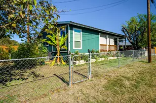 301 E Castlebriar Dr, Marble Falls, TX 78654 - Photo 5