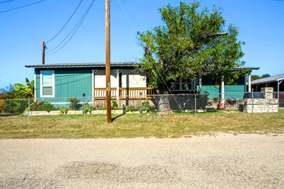 301 E Castlebriar Drive, Marble Falls, TX 78654 - Photo 1